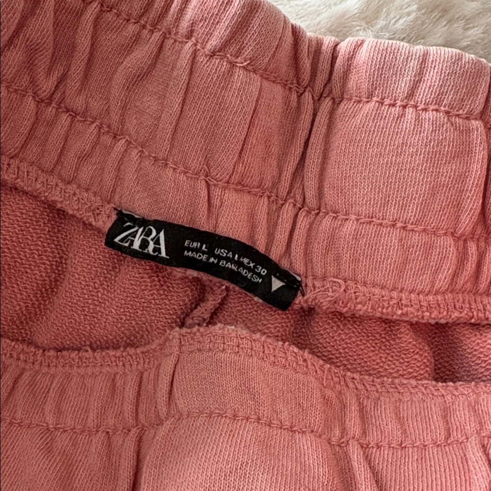 Zara Sweat Shorts - Picture 2 of 3